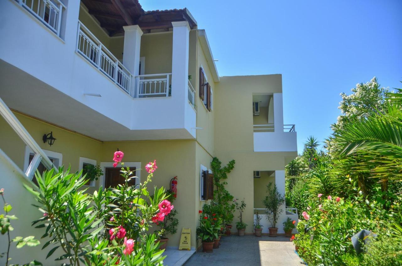 Hotel Club Maria Sidari Sidari  Exterior photo